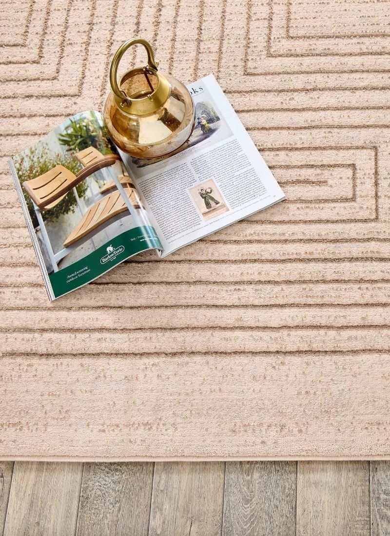 Abstract Stripes & Geometric Pattern | Neutral Tones