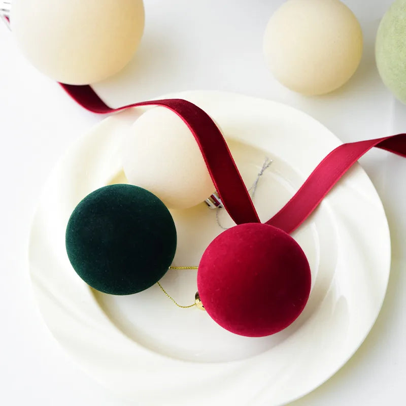 Flocking Christmas Ball Decorations 6/8cm Christmas Tree Ornaments Christmas Day Decorations Simple Style Plastic Material